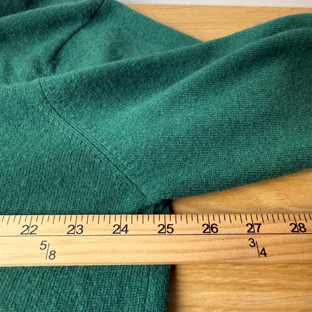 Club Room 100% Cashmere V Neck Sweater Men XL Green Quiet Luxury Academia Preppy - Picture 6 of 8